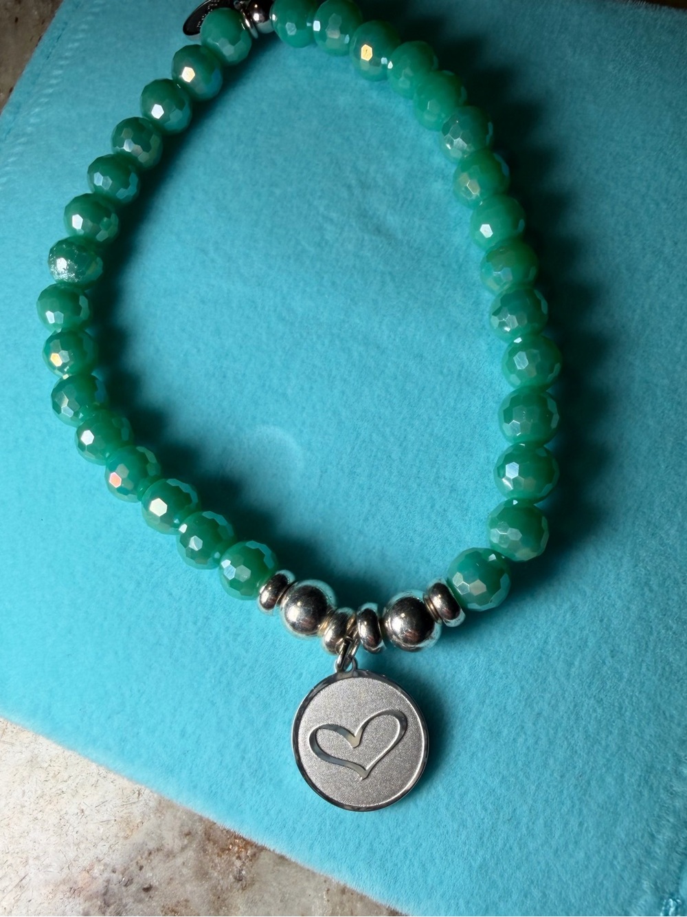 Green Beaded Heart Charm Stretch Bracelet - Unbranded